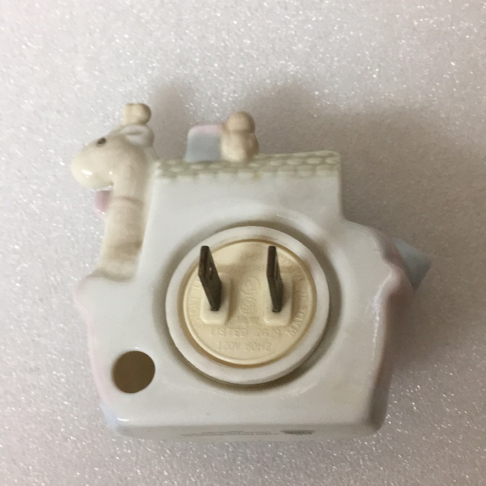 Nightlight - Picture 2 of 4